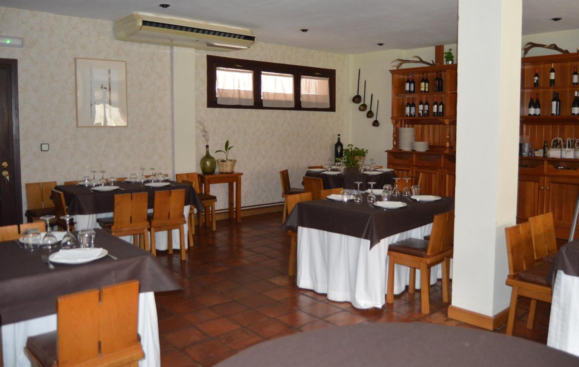 Hotel El Jisu Camaleno Bagian luar foto